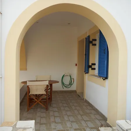 Ξενοδοχείο με διαμερίσματα Pantonia Agia Pelagia (Kythira)