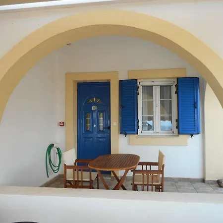 Ξενοδοχείο με διαμερίσματα Pantonia 4*