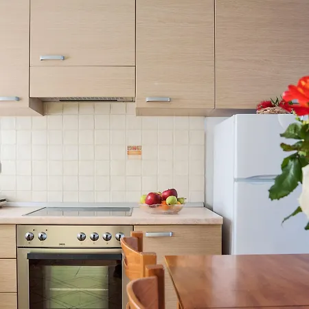 Ξενοδοχείο με διαμερίσματα Pantonia 4*