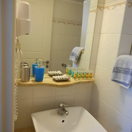 Ξενοδοχείο με διαμερίσματα Pantonia 4*