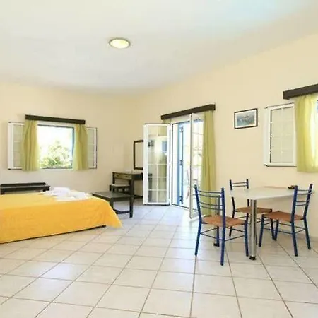 Pantonia Aparthotel